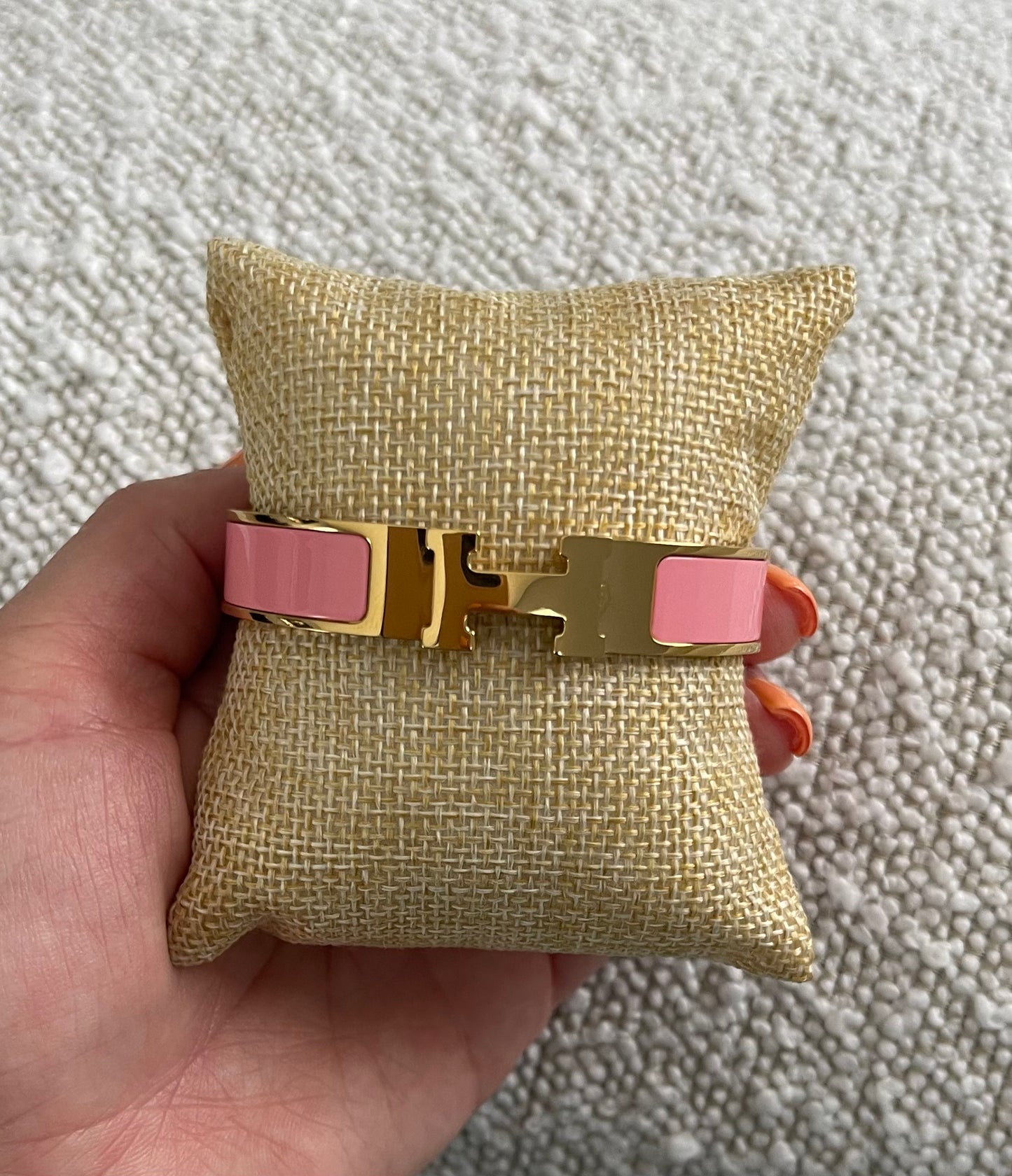 H pink bracelet