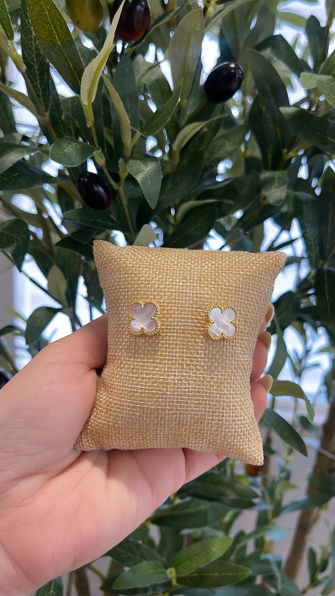 White clover earrings