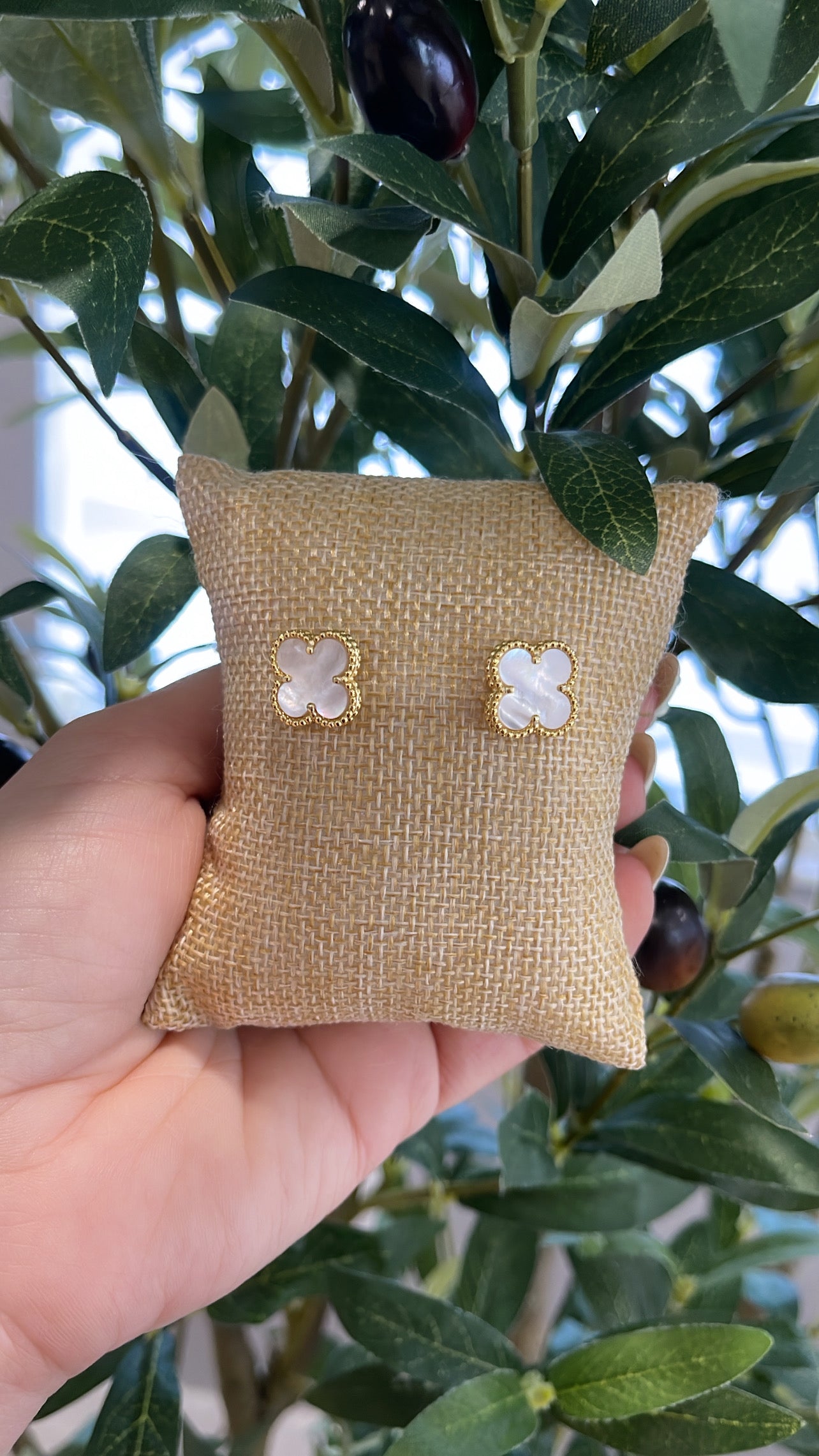 White clover earrings