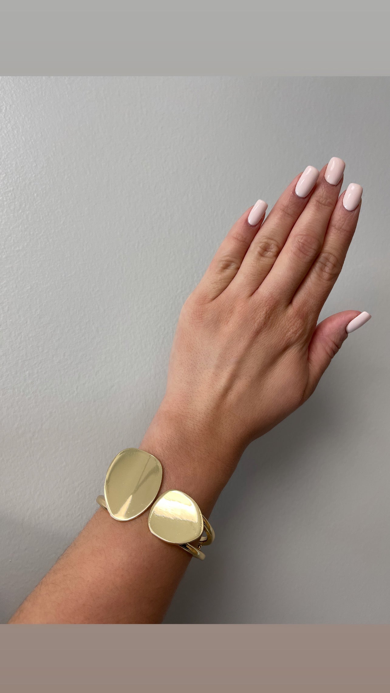 Asymmetrical bracelet