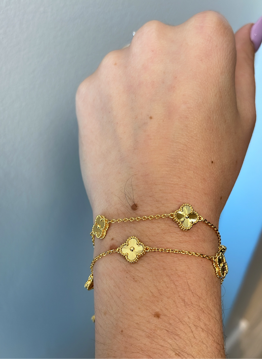 Small clover bracelet 💛