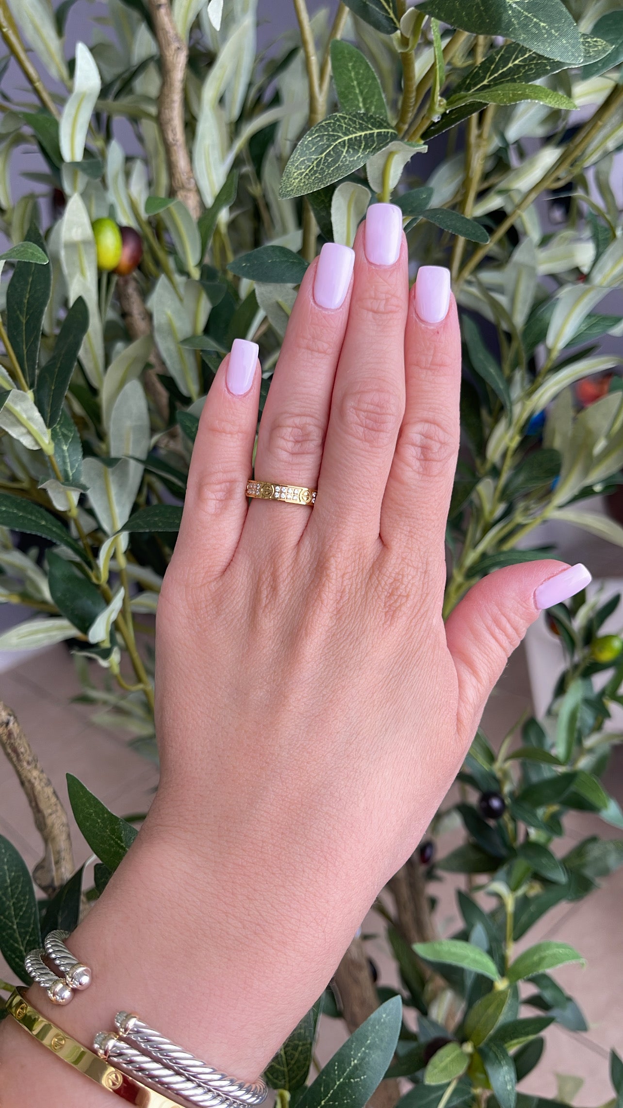 Thin Carti ring ✨
