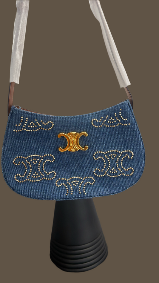 Celin Handbag ✨