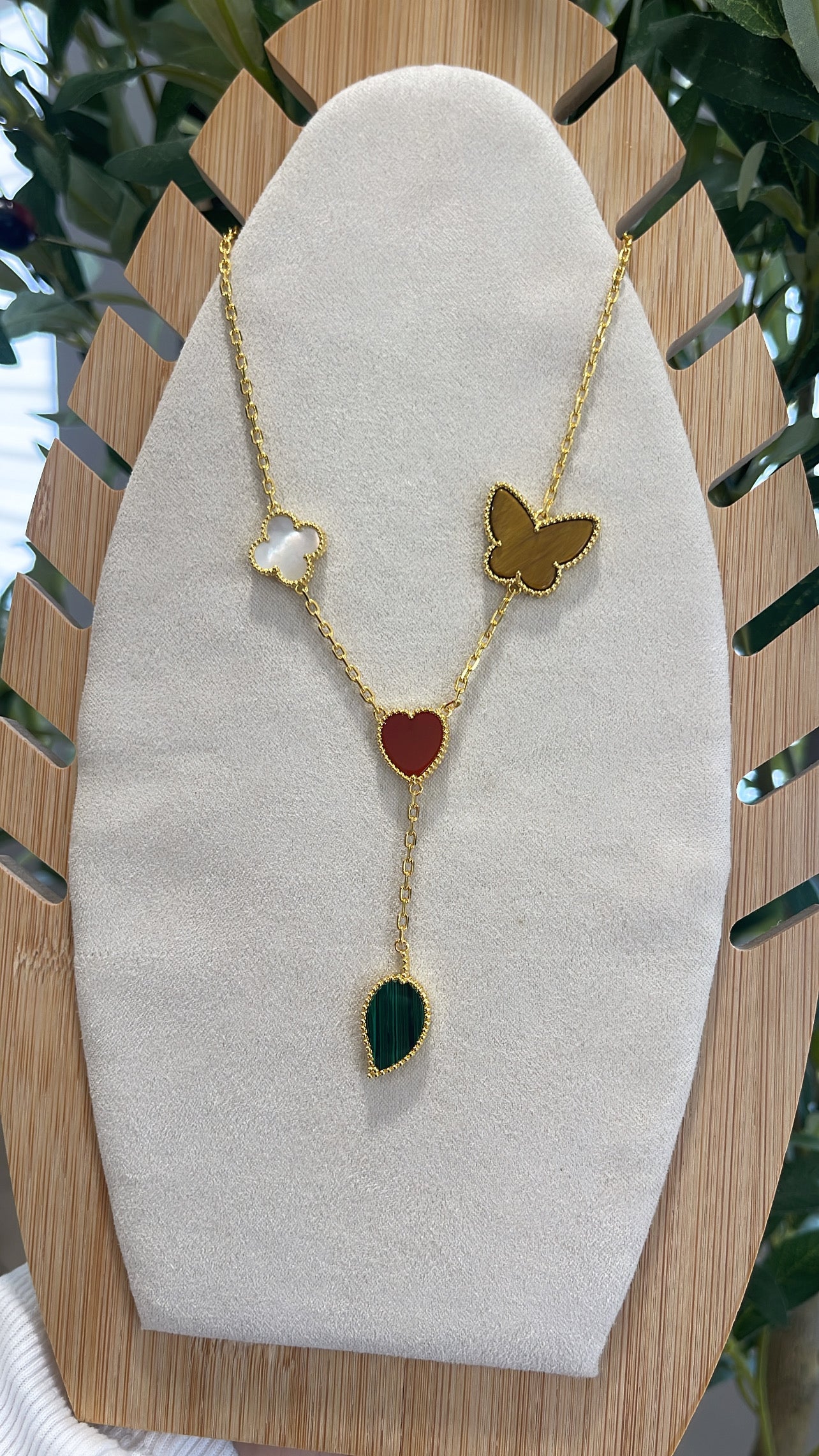 Van C unique necklace