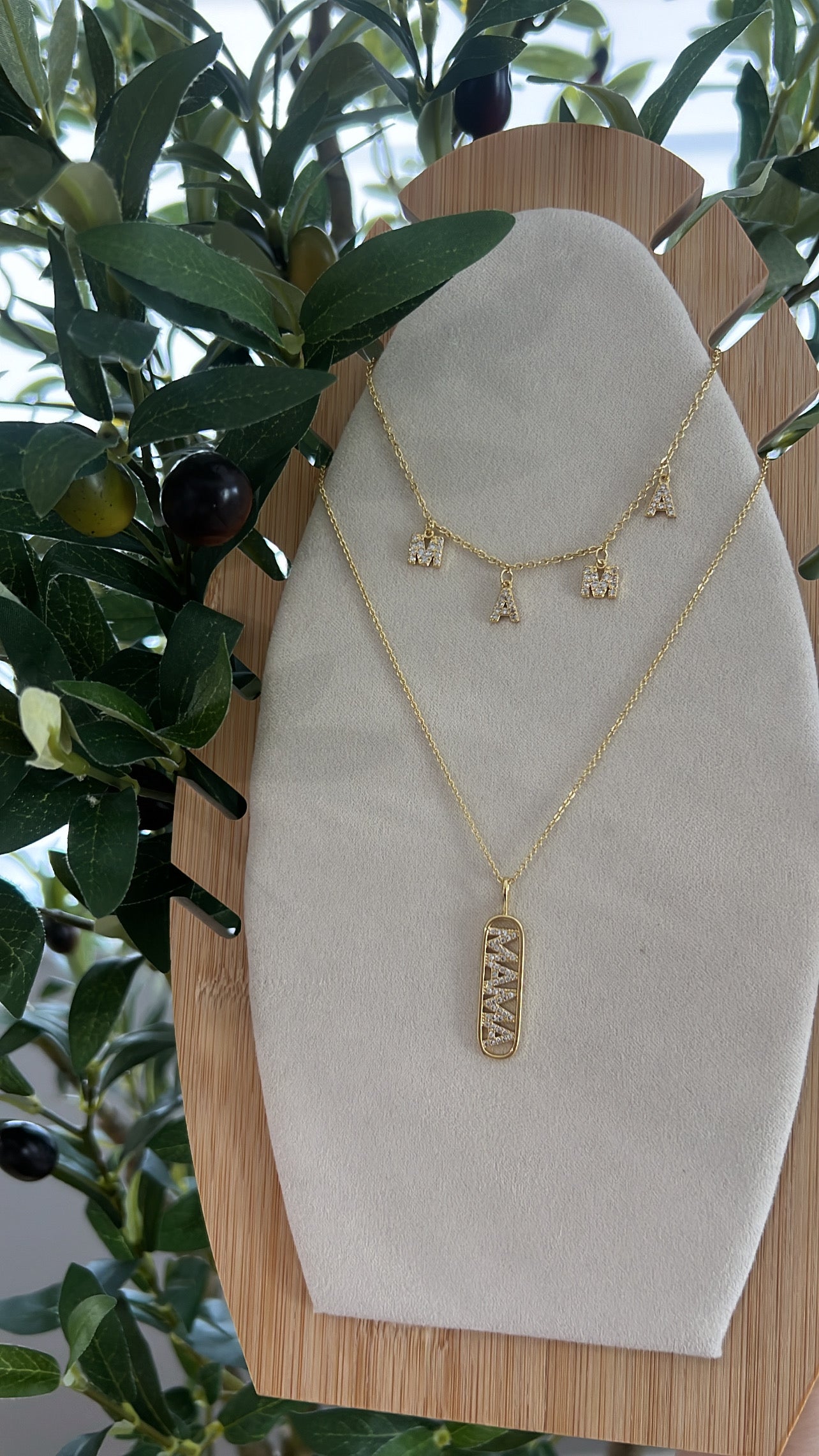 Mama necklaces