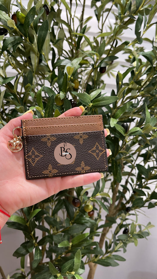 LV card wallet