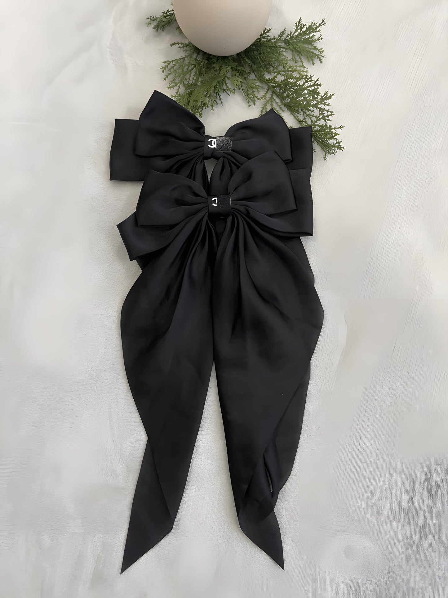 CC Black bow